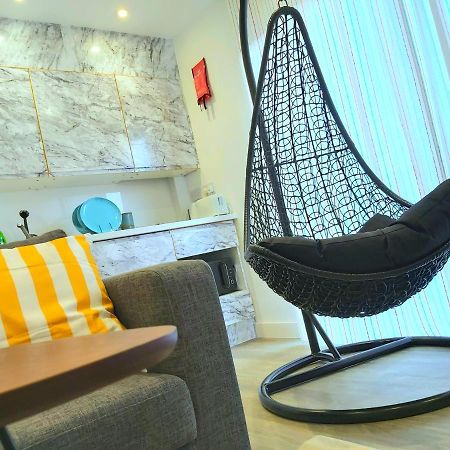 Great Studio Apartments - Netflix, Wifi, Digital Tv Sheffield Bagian luar foto