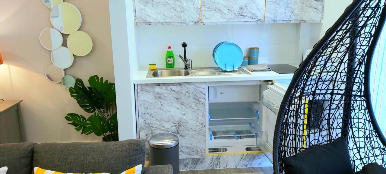 Great Studio Apartments - Netflix, Wifi, Digital Tv Sheffield Bagian luar foto
