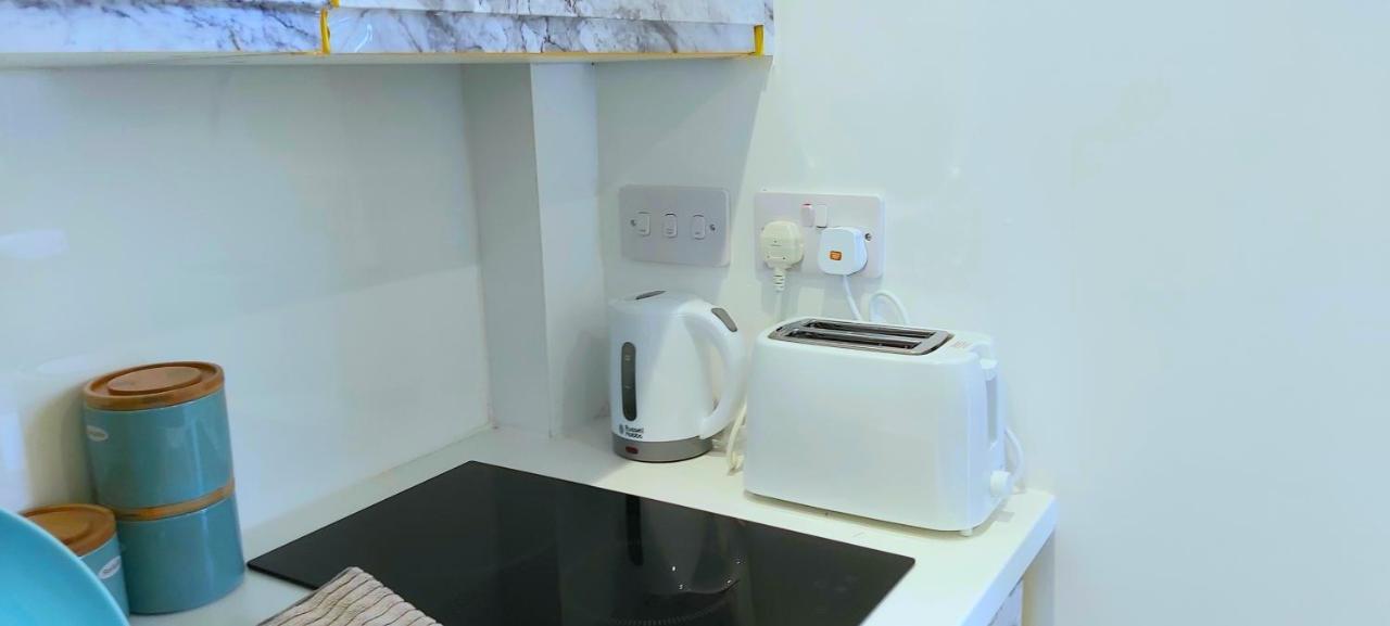 Great Studio Apartments - Netflix, Wifi, Digital Tv Sheffield Bagian luar foto
