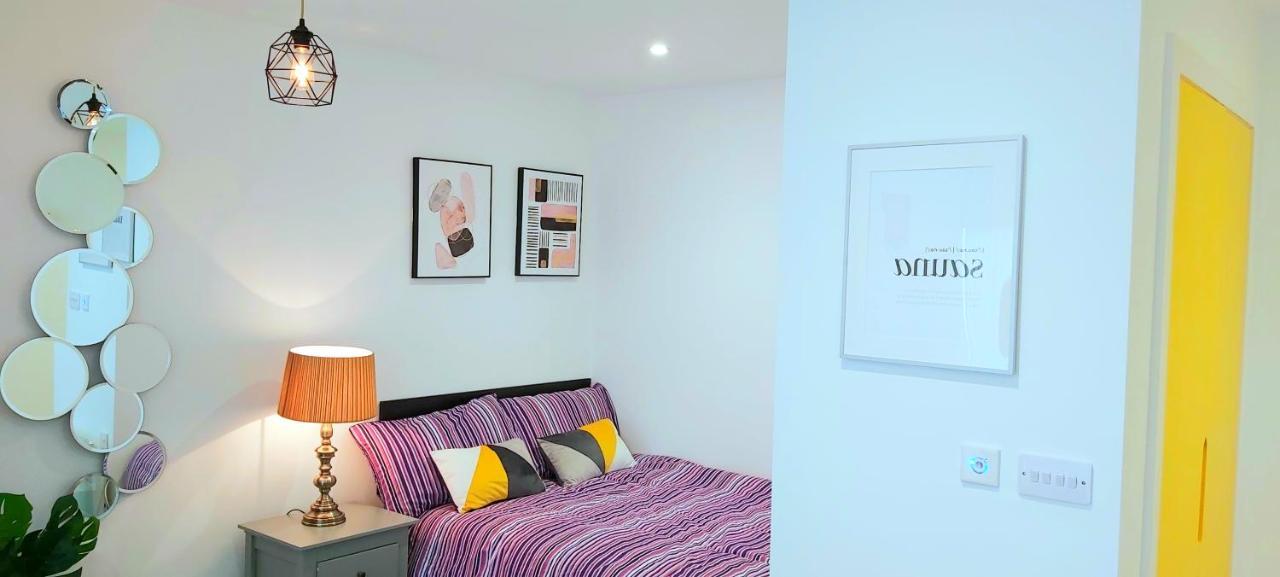 Great Studio Apartments - Netflix, Wifi, Digital Tv Sheffield Bagian luar foto