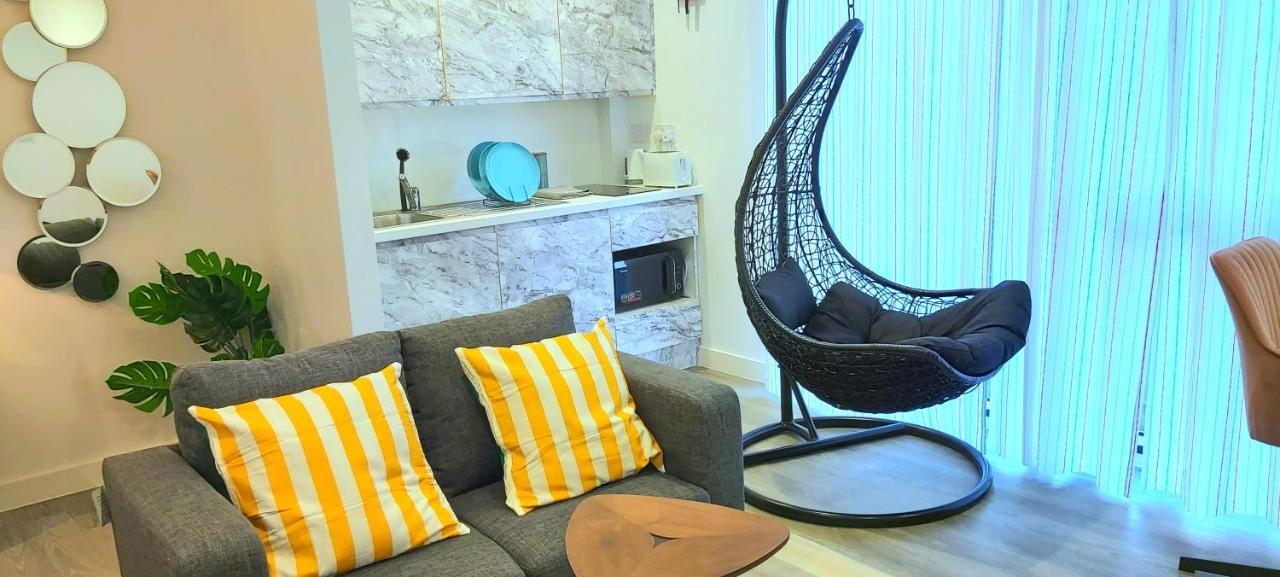 Great Studio Apartments - Netflix, Wifi, Digital Tv Sheffield Bagian luar foto