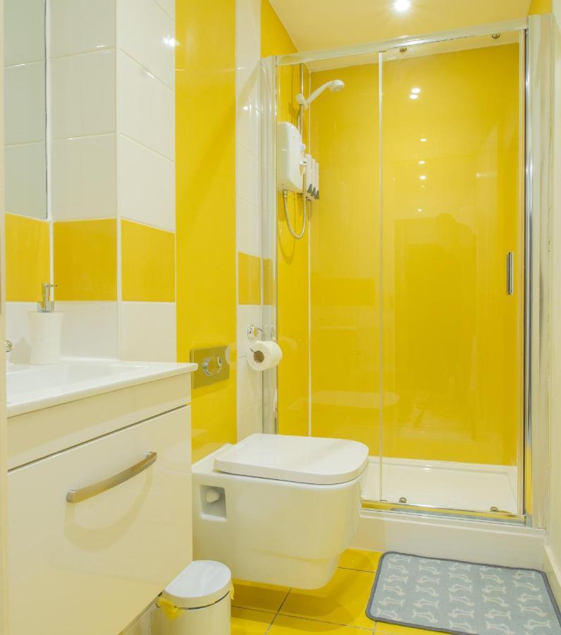 Great Studio Apartments - Netflix, Wifi, Digital Tv Sheffield Bagian luar foto