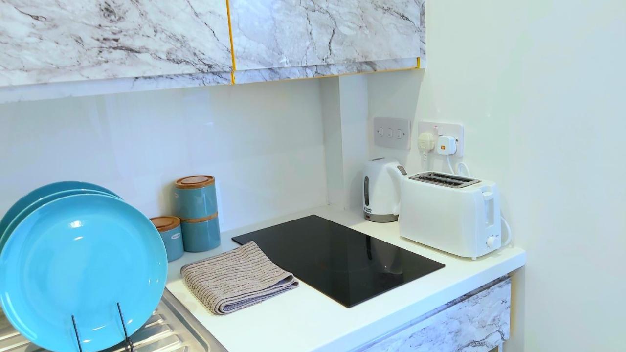 Great Studio Apartments - Netflix, Wifi, Digital Tv Sheffield Bagian luar foto